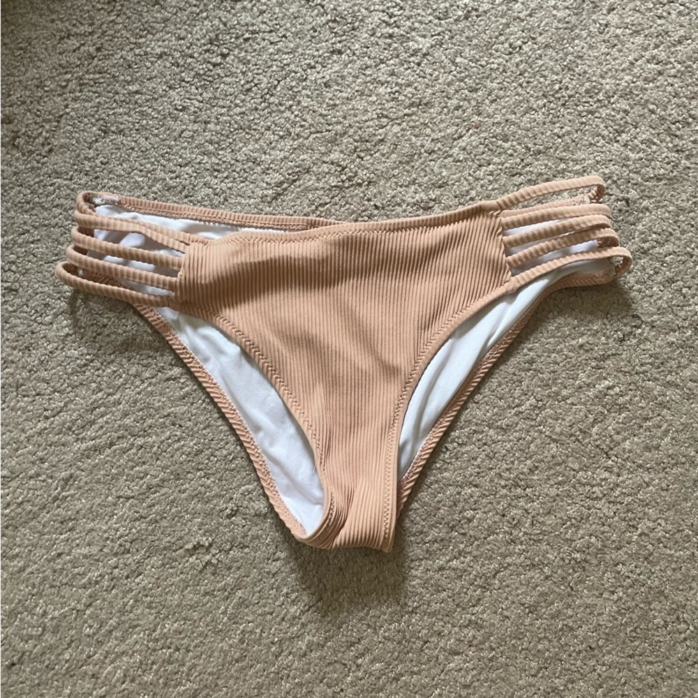 CupShe Blush Strappy Bikini bottom‎ size Medium
